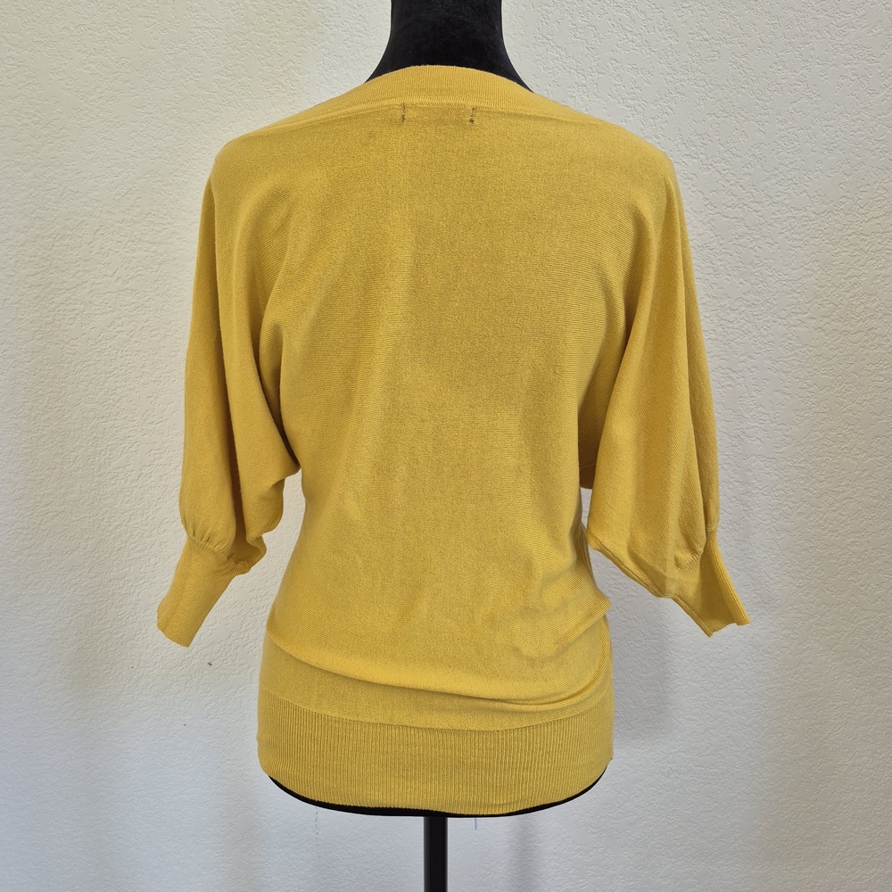 Yellow MoMA Museum of Modern Art Off-the-Shoulder Sweater - Picture 5 of 8